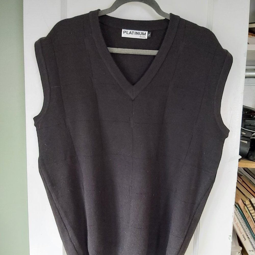 Lg Men's/Unisex Black Vneck Knit Sweater Vest